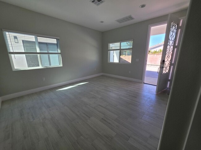 Photo - 12416 Lambert Cir