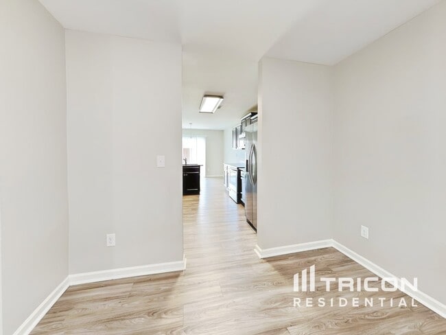 Photo - 2831 Village Center Dr