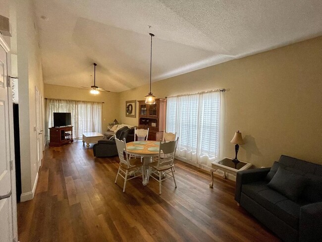 Photo - 4276 Calinda Ln