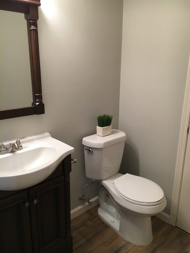 Building Photo - Rosewood Condominiums