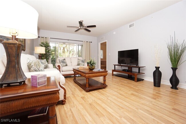 Photo - 7819 Regal Heron Cir Unidad 8-104