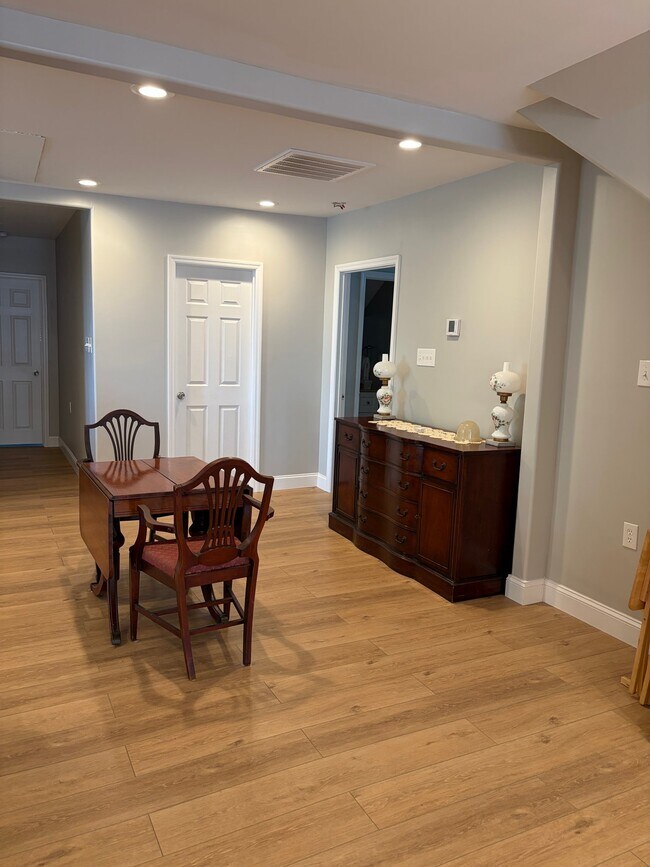 Photo - 2801 Aimar Ave