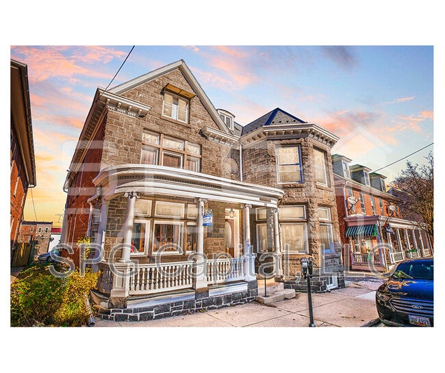 Building Photo - 38 E Middle St