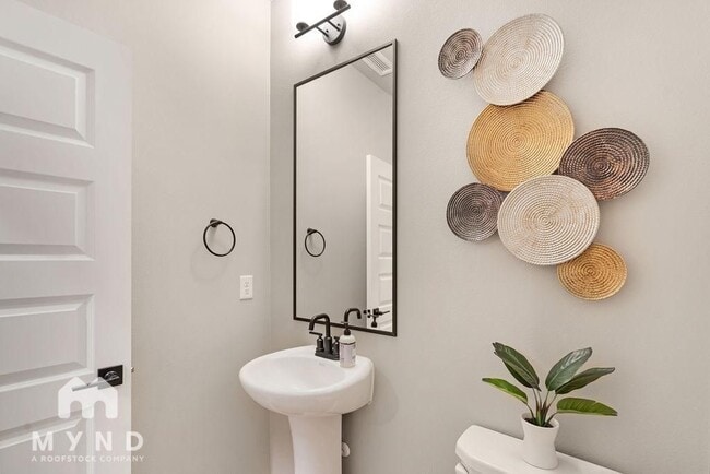 Photo - 6930 NE 131st Way