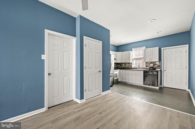 Photo - 1510 W York St