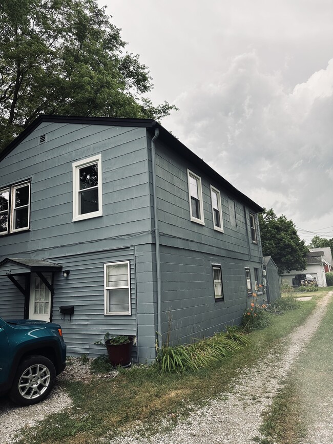 Photo - 108 E Woodbury St Unit Apt. 1