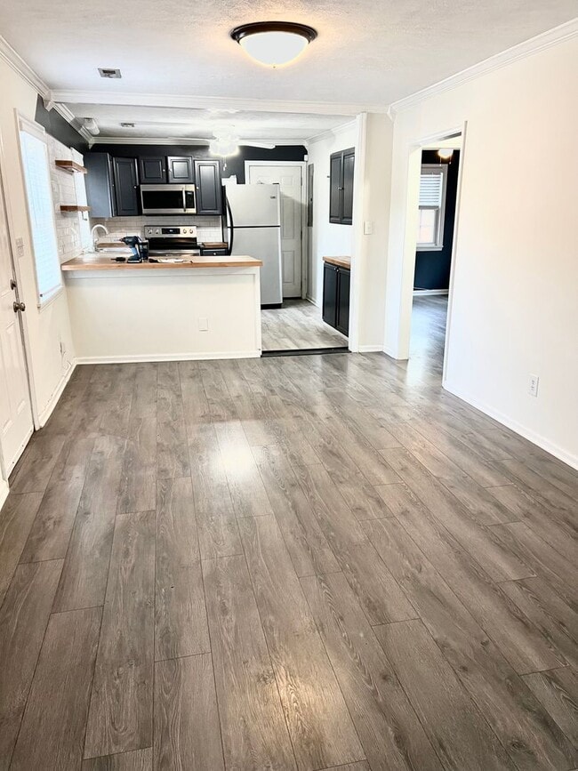 Photo - Cute and Cozy 2 bd/1 bath Home in Madison!