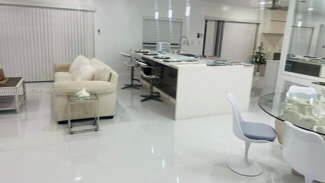 Photo - 541 SE 17th Ave