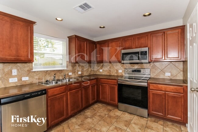 Photo - 2138 Brinkley Dr