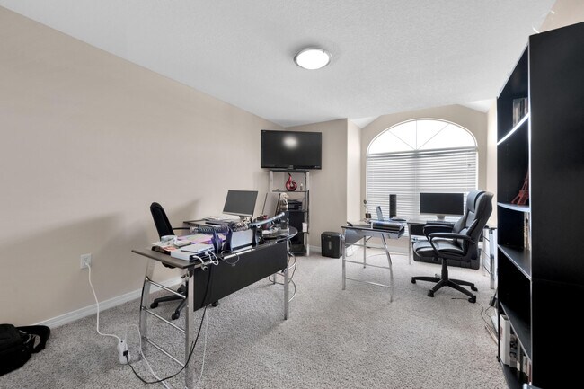 Photo - 1916 Kadima Cir