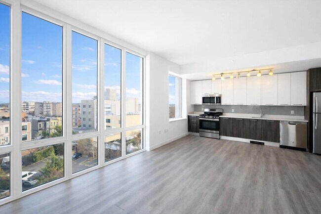 Photo - 1524 Sheepshead Bay Rd Unidad 8A