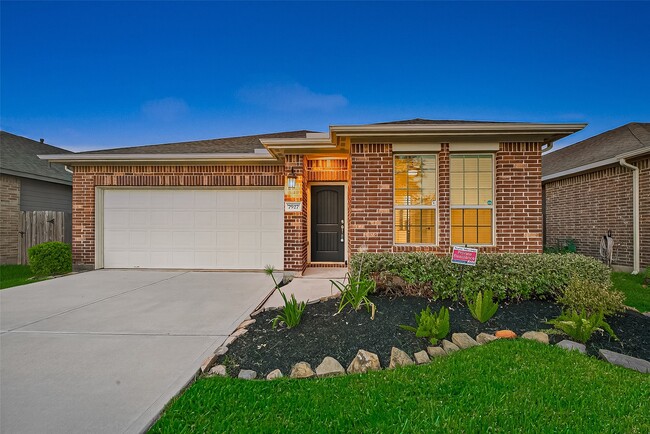 Photo - 7927 Tindarey Maple Trace