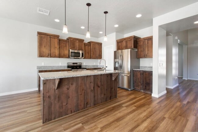 Photo - 1706 Honeycomb Dr