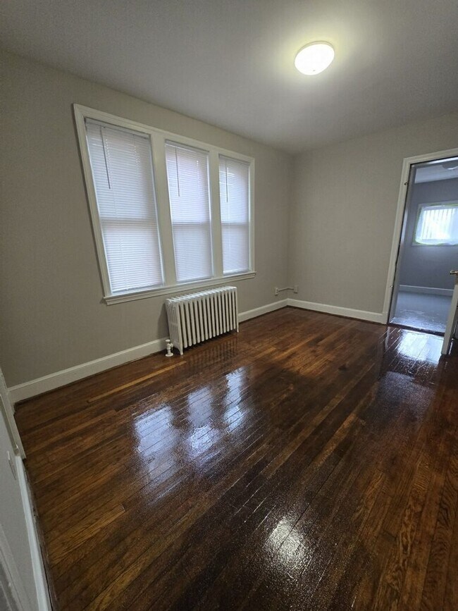 2843 Minnesota Ave SE Unit 1