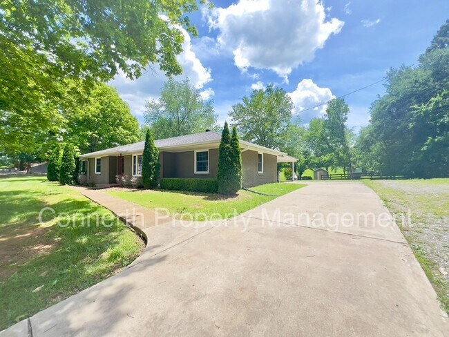 2880 Trough Springs Rd