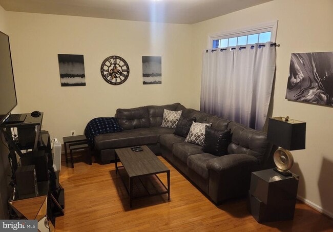 Photo - 20928 Houseman Terrace