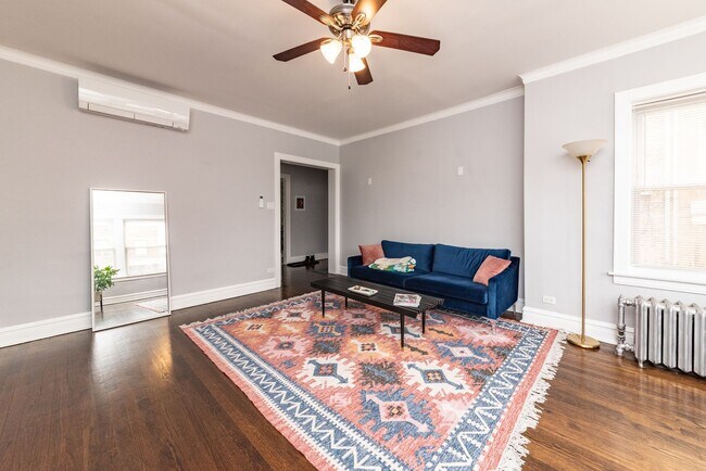 Photo - 4014 W Nelson St Unit 1