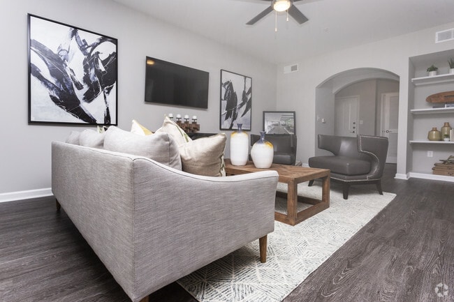 2BR, 2BA - 1399 SF