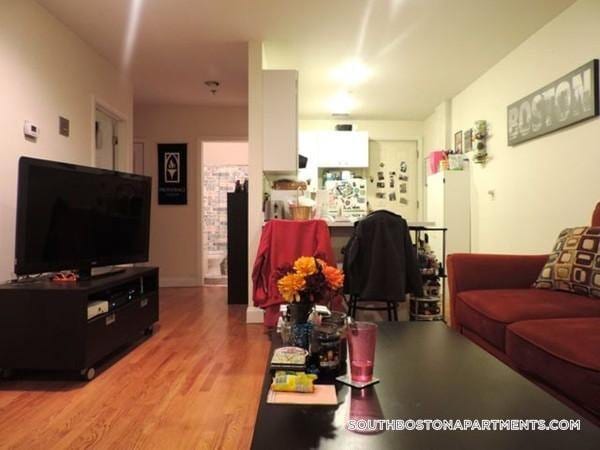 Photo - 550 E 3rd St Unit 1