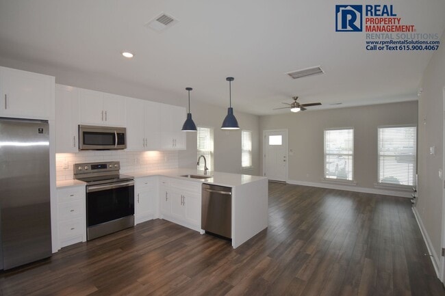 Photo - 555 Gresham Ln
