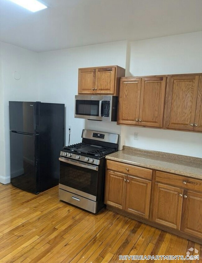 Building Photo - 545 Revere St Unit 1R Rental