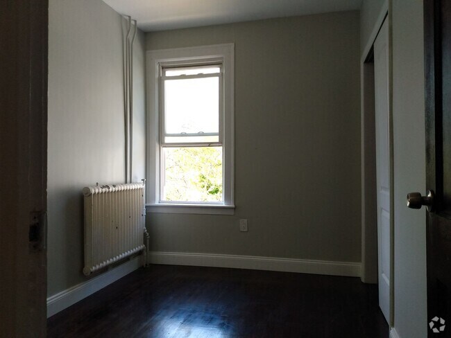 Building Photo - 45 S Pine Ave Unit Floor 2 Rental