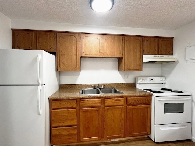 Photo - 3300 S Clarkson St Unit 103