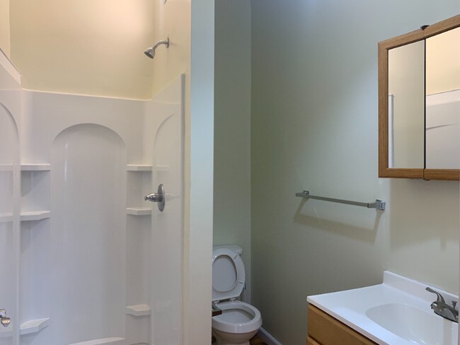 Photo - 1415 Kemper St