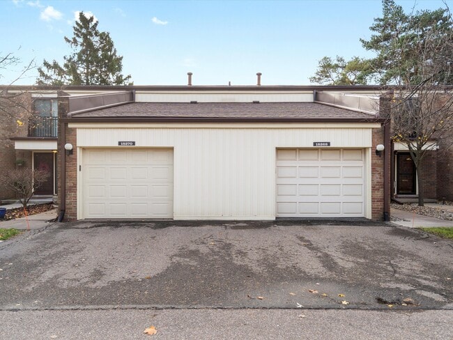 Photo - 18270 University Park Dr