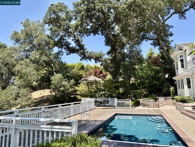 Photo - 39 Orinda View Rd