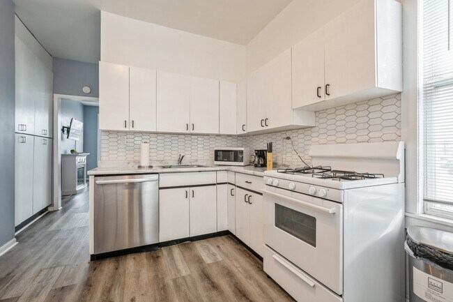 Photo - 2818 N Ashland Ave Unit 1