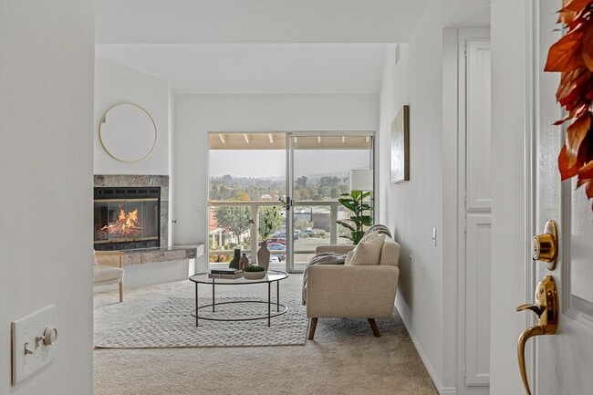 Photo - 1560 Circa Del Lago Unit d302