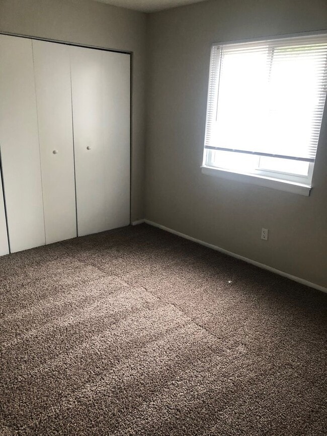 Photo - 127 Abbey Ln Unit C12