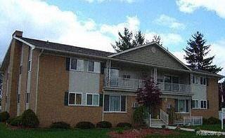 Building Photo - 6194 Richards Dr