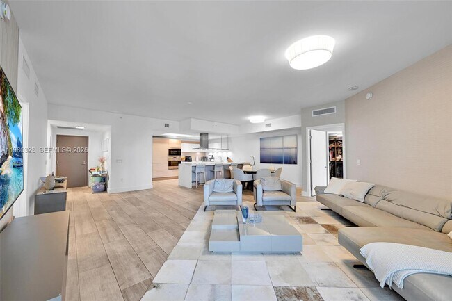 Photo - 17111 Biscayne Blvd Unit 207