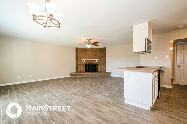 Photo - 308 Rockcrest Dr