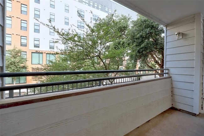 Photo - 501 W 26th St Unit 108