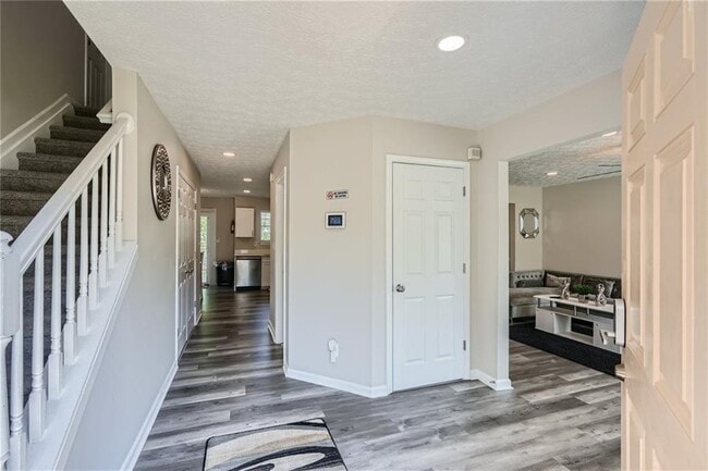 Photo - 3370 Flagstone Trce