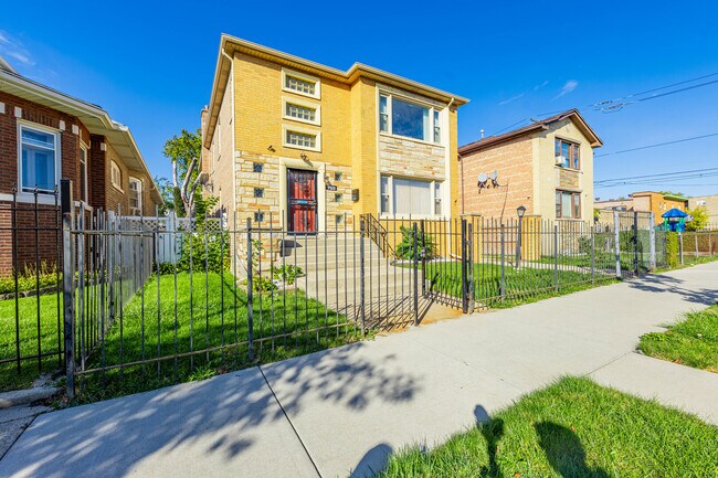 Photo - 7920 S Winchester Ave Unidad 1