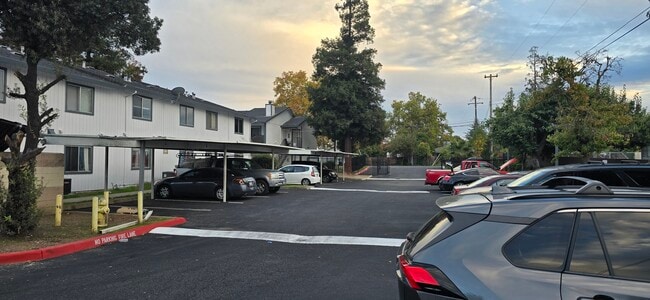 Photo - Glencole Apartments