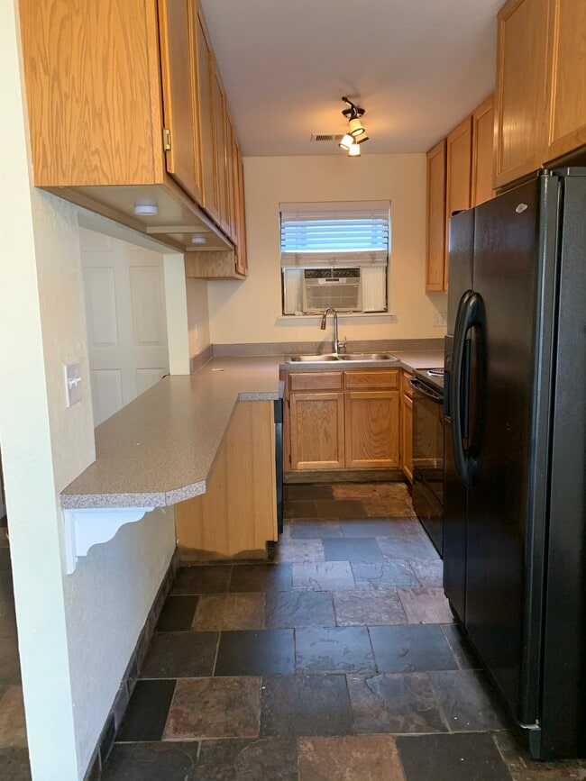 Photo - 225 E 8th Ave Unit D10