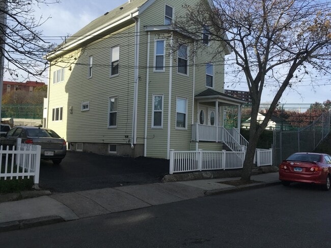 Photo - 100 Flint St Apartments Unit 1
