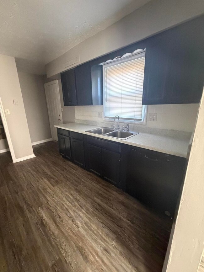 Photo - 301 Rebel Rd