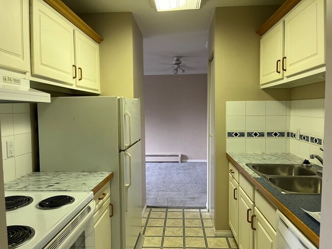 2 Bed 1 Bath Unit in Red Deer, AB