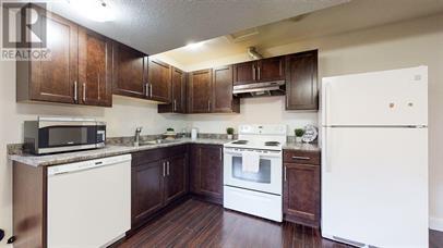 Building Photo - 8632 84 St