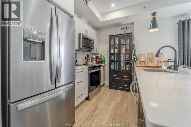 Photo - 3817 Howard Ave Unité 403