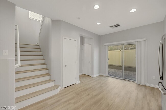 Photo - 1829 Tourmaline Blue St