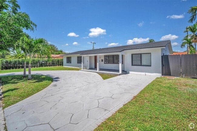 Building Photo - 3980 SW 121st Ave Unit Efficiency Rental