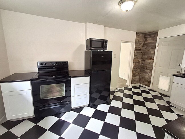 Photo - ALL PROSPECTIVE TENANTS MUST SUBMIT A $58 NON-REFUNDABLE APPLICATION FEE PER APPLICANT ONLINE AND...