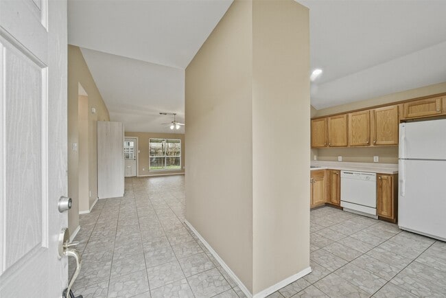 Photo - 15334 Baxter Ave